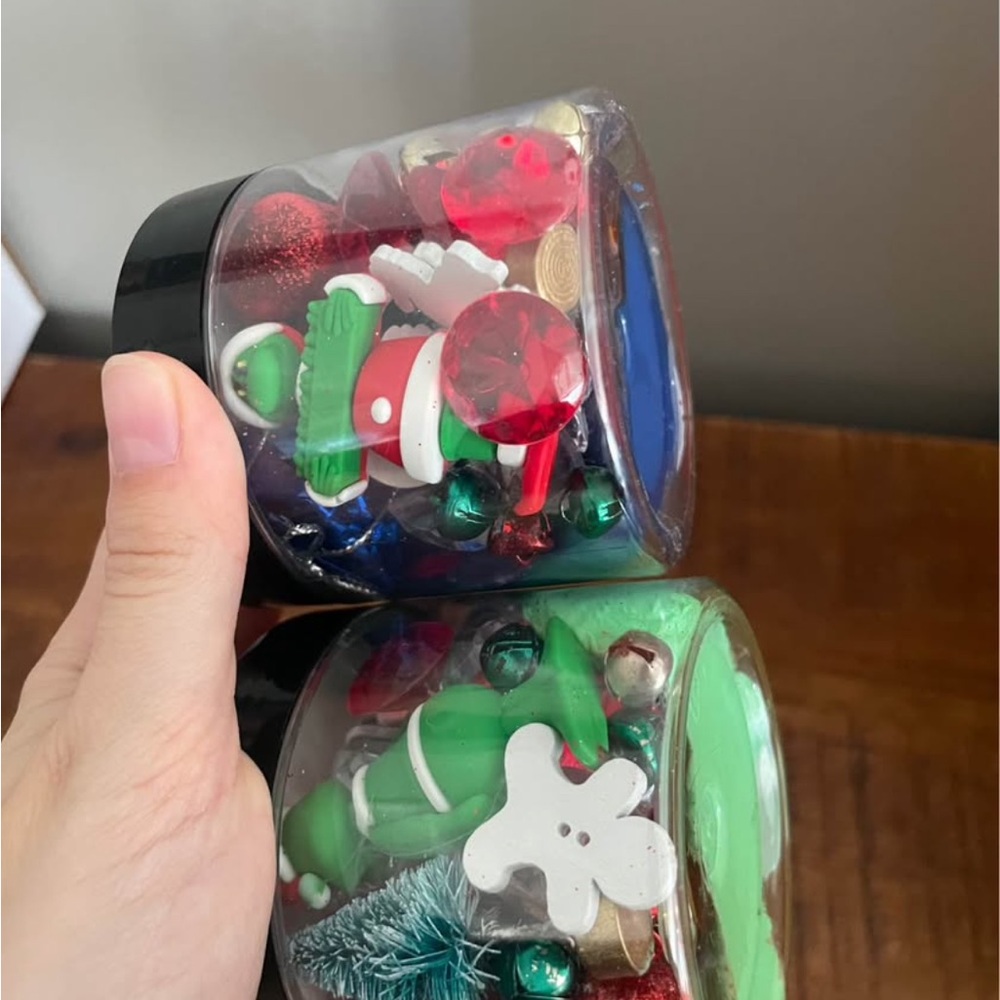 Grinch Sensory Play Dough Trio — Pink, Green & Blue Jars - Picture 3 of 4